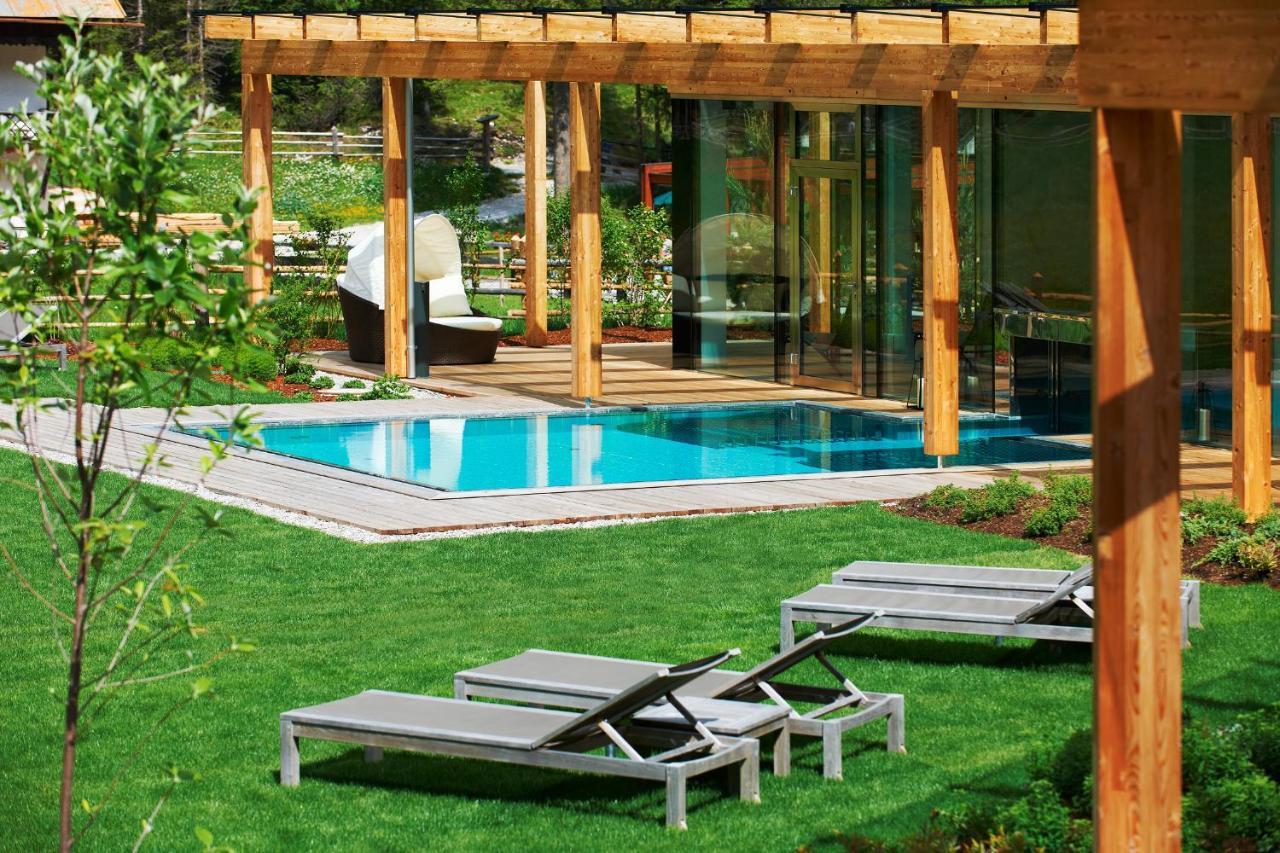 Hotel Dolomitenhof & Chalet Alte Post Sexten Екстер'єр фото