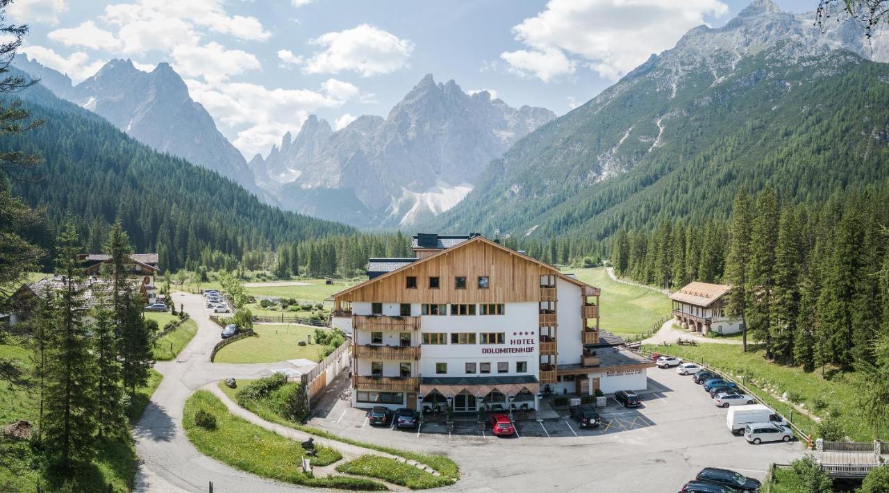 Hotel Dolomitenhof & Chalet Alte Post Sexten Екстер'єр фото