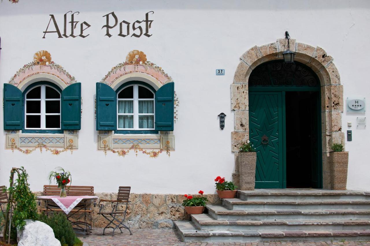 Hotel Dolomitenhof & Chalet Alte Post Sexten Екстер'єр фото