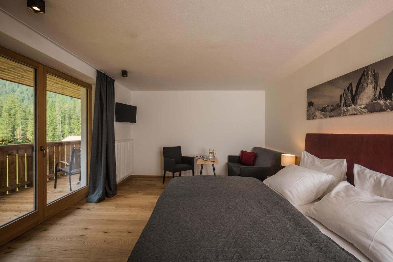 Hotel Dolomitenhof & Chalet Alte Post Sexten Екстер'єр фото