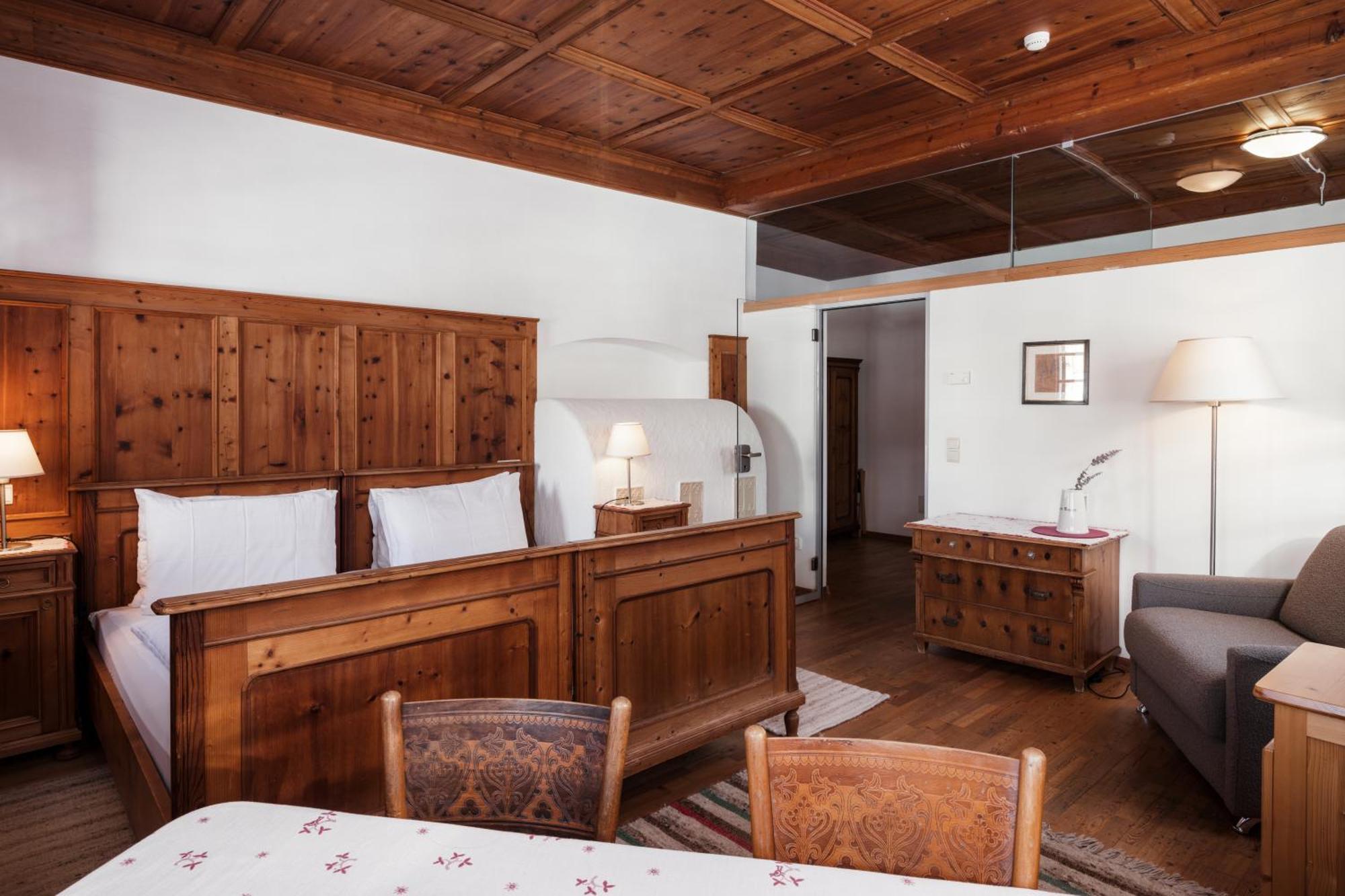 Hotel Dolomitenhof & Chalet Alte Post Sexten Екстер'єр фото