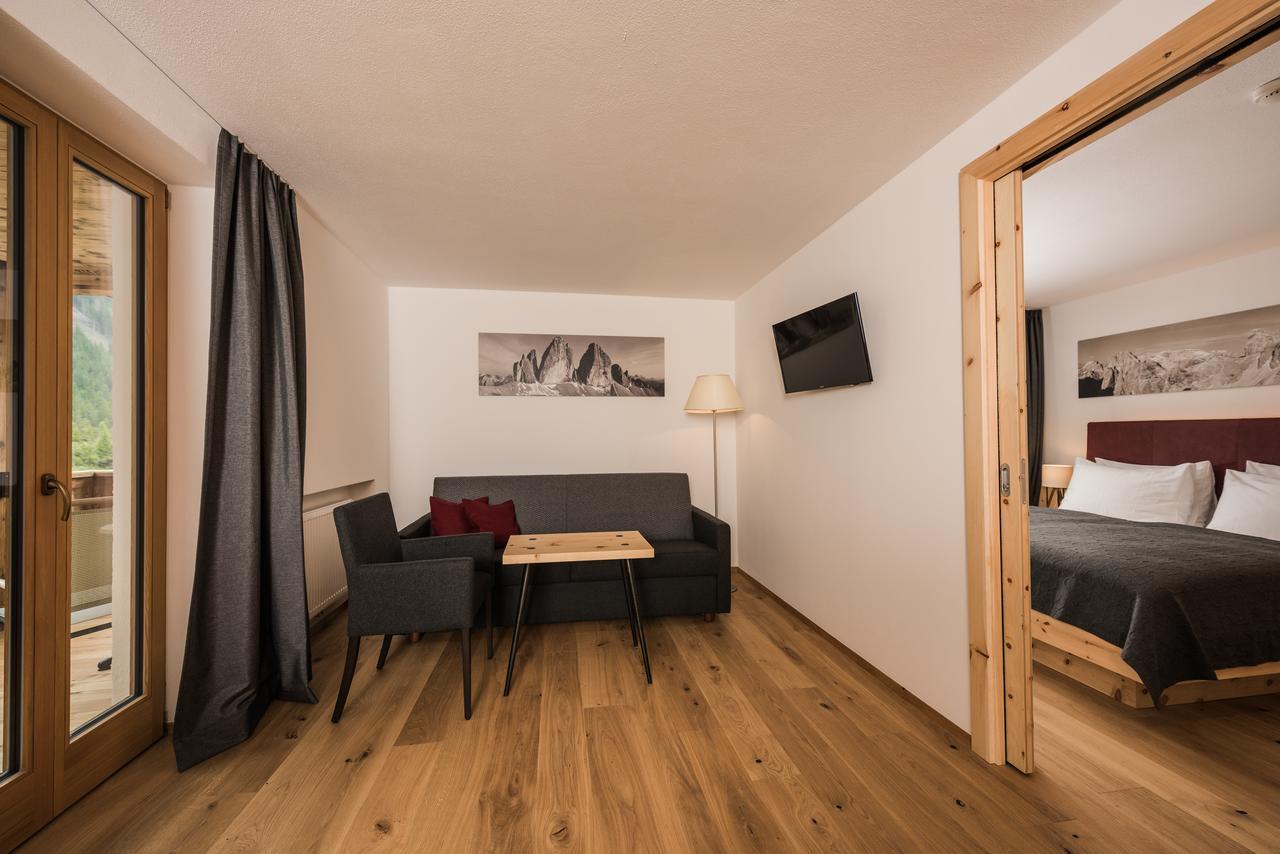 Hotel Dolomitenhof & Chalet Alte Post Sexten Екстер'єр фото