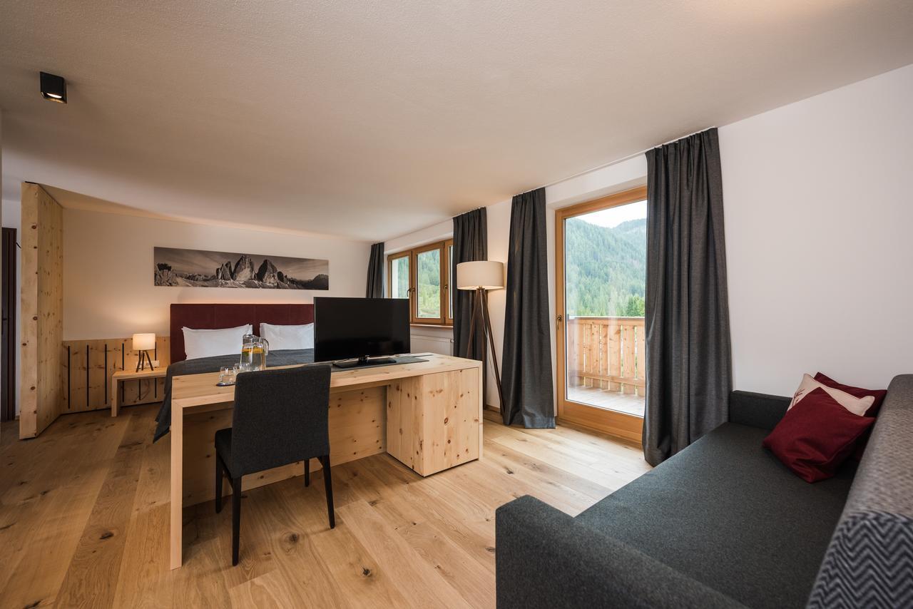 Hotel Dolomitenhof & Chalet Alte Post Sexten Екстер'єр фото