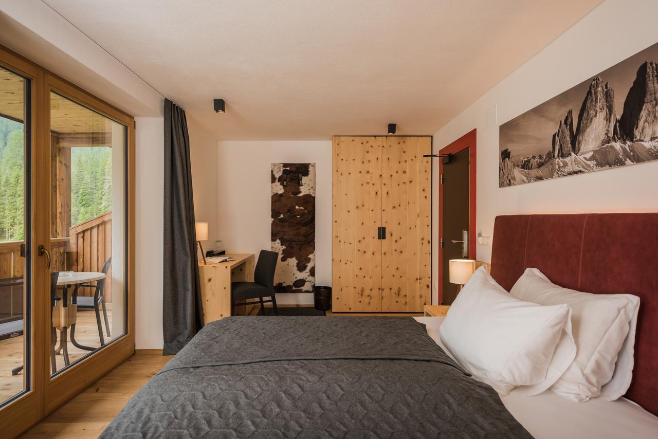Hotel Dolomitenhof & Chalet Alte Post Sexten Екстер'єр фото